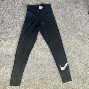 Nike Black Sparkle Leggings | Comfortable & Stylish | Women's Active Wear